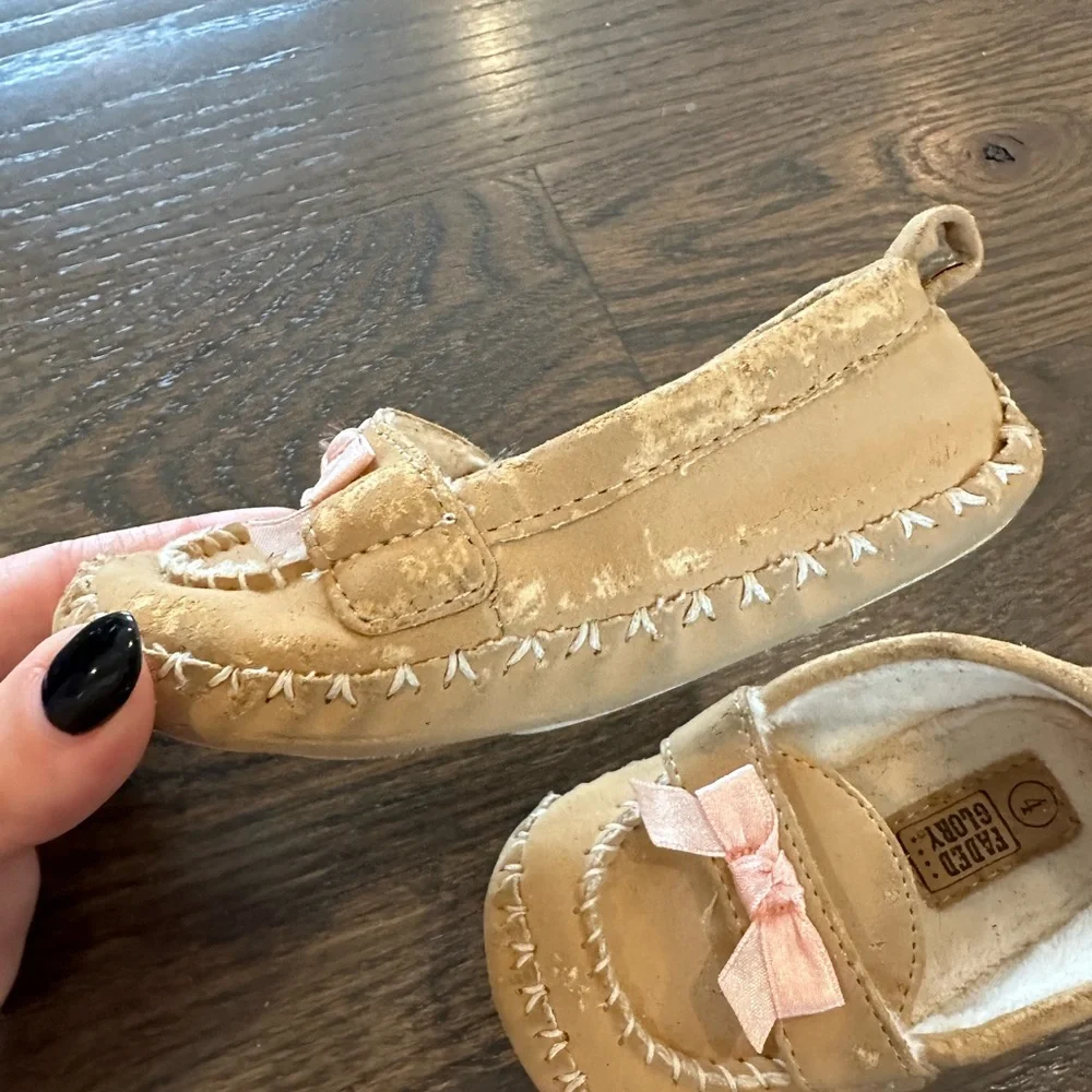 Toddler Girl Moccasins